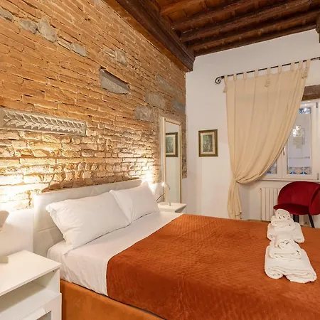 Santacroce Nest-hosted By Sweetstay Florença