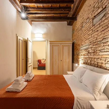Santacroce Nest-hosted By Sweetstay