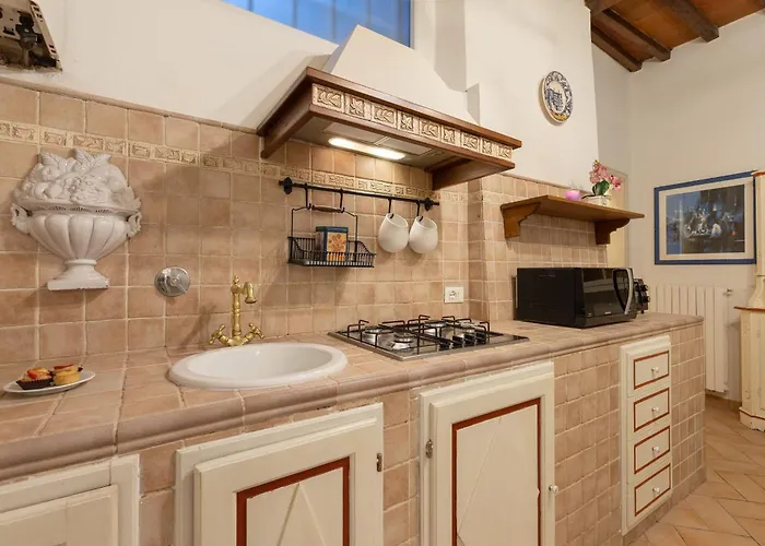 Santacroce Nest-hosted By Sweetstay