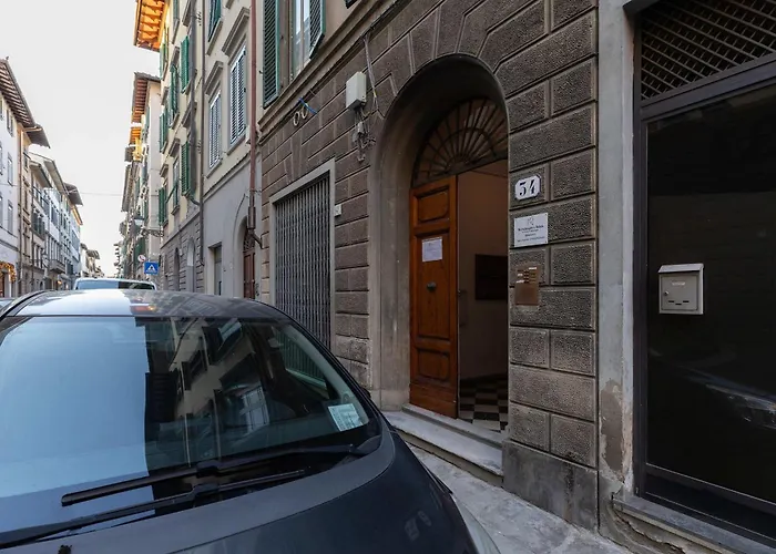Santacroce Nest-hosted By Sweetstay
